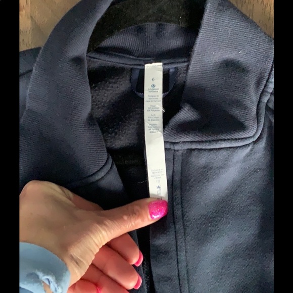 Lululemon Side Zip Jacket - Picture 4 of 4